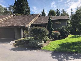 2 Bd. 2 Ba. 1,183 Sqft in Bellevue, WA