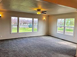 3 Bd. 1 Ba. 1,450 Sqft in Turlock, CA (Photo 2 of 12)