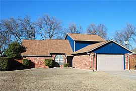 3 Bd. 2.5 Ba. 1,900 Sqft in Lawton, OK (Photo 8 of 8)