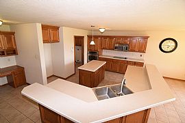 3 Bd. 2 Ba. 2,293 Sqft in Lawton, OK (Photo 5 of 12)