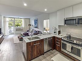 Building: 77 Park Avenue in Hoboken, NJ (Photo 12 of 12)