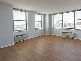 Building: 77 Park Avenue in Hoboken, NJ (Photo 3 of 12)