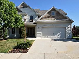 1626 Deer Trl, Waukesha, Wi 53189 in Waukesha, WI (Photo 2 of 12)