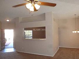 372 Dooley Dr, Henderson, Nv 89015 in Henderson, NV (Photo 3 of 7)