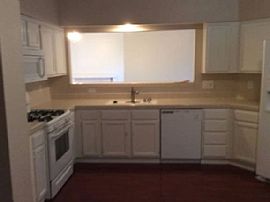 372 Dooley Dr, Henderson, Nv 89015 in Henderson, NV (Photo 6 of 7)