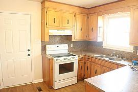 3 Bd. 2 Ba. 1,274 Sqft in Hickory, NC (Photo 6 of 12)