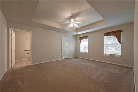 Afforable Single Family Home in Weatherford, TX (Photo 5 of 10)