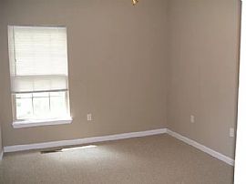 Charming 3 Bedroom Home in Jonesboro, AR (Photo 9 of 9)