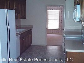 8436 Hogan Dr Se, Huntsville, Al 35802 in Huntsville, AL (Photo 3 of 4)