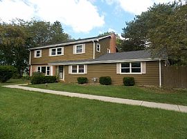 7010 Hoods Creek Rd, Franksville, Wi 53126 in Franksville, WI (Photo 5 of 8)