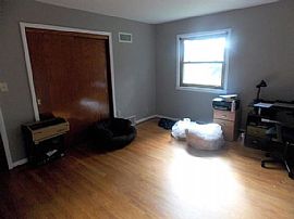 7010 Hoods Creek Rd, Franksville, Wi 53126 in Franksville, WI (Photo 7 of 8)