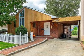 Home For Rent in Bronx, NY