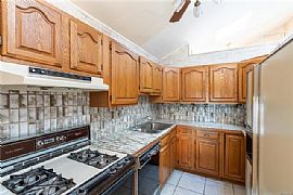 Home For Rent in Bronx, NY (Photo 9 of 10)