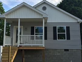 212 6th St, Beckley, Wv 25801 in Beckley, WV
