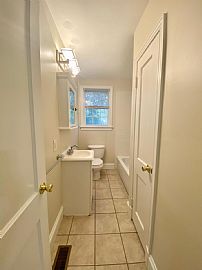  1627 Bramwell Rd, Richmond, Va 23225 Beautiful Hardwood Floors in Richmond, VA (Photo 7 of 12)