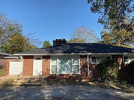 1042 N Pine St, Florence, Al 35630 in Florence, AL