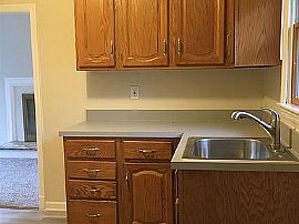 414 Glenwood Ave, Glen Burnie, Md 21061 in Glen Burnie, MD (Photo 7 of 12)