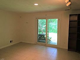 10001 Battleridge Pl, Montgomery Village, Md 20886 in Montgomery Village, MD (Photo 11 of 11)