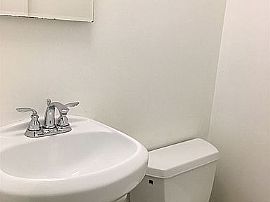 10001 Battleridge Pl, Montgomery Village, Md 20886 in Montgomery Village, MD (Photo 4 of 11)