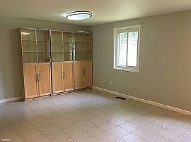 10001 Battleridge Pl, Montgomery Village, Md 20886 in Montgomery Village, MD (Photo 9 of 11)