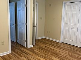 424 Mansfield Ave, Morgantown, Wv 26505 in Morgantown, WV (Photo 3 of 6)