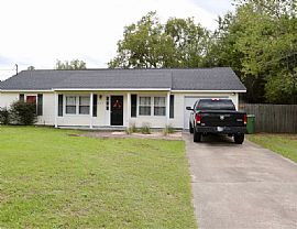 617 Pineview Ct, Hinesville, Ga 31313 For $700/m Deposit $700 in Hinesville, GA