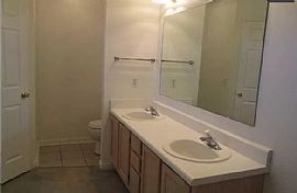 412 Bay Oaks Dr, Pensacola Rent 800 Deposit 800 Total 1600 in Pensacola, FL (Photo 5 of 8)