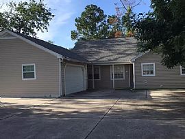4 Wheaton Ln, Palm Coast, Fl 32164 For $600/m Deposit $600 in Palm Coast, FL
