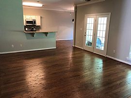  Adorable 3/2 Garden Home in The Highly Sought After Narrows Co in Birmingham, AL (Photo 2 of 11)