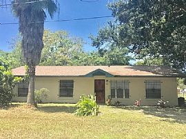 501 W Herriott Ave, Oakland, Fl 34760 For $700/m Deposit $700 in Oakland, FL