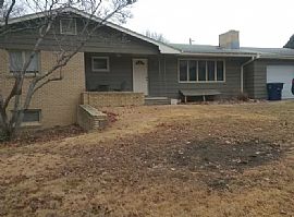 2066 Jay Ct, Manhattan, Ks 66502 For $900/m Deposit $900  in Manhattan, KS