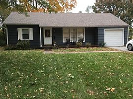 5852 Granada Ln, Fairway, Ks 66205 For $650/m Depsoit $650 in Fairway, KS