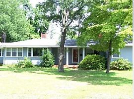 509 Vista Dr, Fayetteville,Rent 500 Deposit 500 Total 1000 in Fayetteville, NC