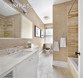 Beautiful Condo in New York, NY (Photo 4 of 6)