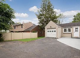 2208 Mountain Ave, Scotch Plains, Nj  in Scotch Plains, NJ (Photo 10 of 10)