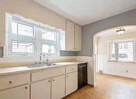 2208 Mountain Ave, Scotch Plains, Nj  in Scotch Plains, NJ (Photo 6 of 10)