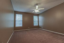  5523 Sandhutton Ct, Rockford, Il 61108 Spacious 2 Bed/2 Bath in Rockford, IL (Photo 12 of 12)