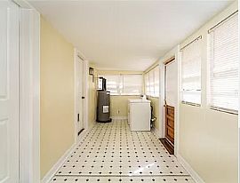 Beautiful House Located in The Heart of Ybor, 1/2 Mile to Armat in Tampa, FL (Photo 2 of 4)