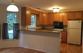 3 Moss Spring Ct, Simpsonville,Rent 800 Deposit 800 Total 1600 in Simpsonville, SC (Photo 5 of 6)