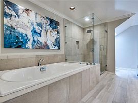 6116 Kenwood Ave, Dallas in Dallas, TX (Photo 5 of 8)