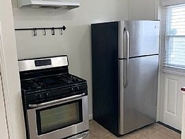 221 Angelo Walk, Long Beach in Long Beach, CA (Photo 3 of 4)