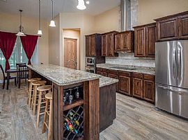 106 Vineyard Creek Cir, Del Rio in Del Rio, TX (Photo 3 of 5)