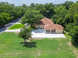 106 Vineyard Creek Cir, Del Rio in Del Rio, TX (Photo 5 of 5)