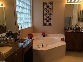 10481 Carolina Willow Dr, Fort Myers in Fort Myers, FL (Photo 3 of 4)