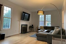 20081 Doolittle St, Gaithersburg, Md 20886 in Gaithersburg, MD (Photo 6 of 12)