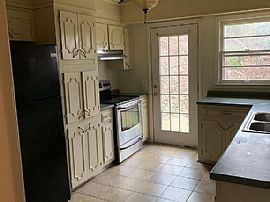 1303 8th St Ne, Jacksonville, Al 36265 in Jacksonville, AL (Photo 4 of 7)