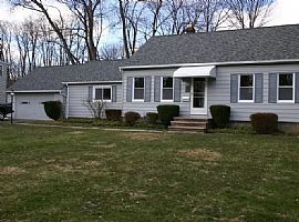 34045 Maple Dr, Solon, Rent 750 Deposit 750 Total 1500 in Solon, OH (Photo 4 of 4)