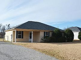 1040 Carter Grove Rd, Hazel Green, Al 35750 in Hazel Green, AL