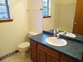 205 Manchester Dr, Waukesha, Wi 53188 in Waukesha, WI (Photo 3 of 10)