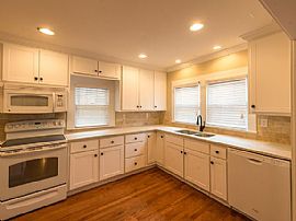 1210 Wellman Ave Ne, Huntsville, Al 35801 in Huntsville, AL (Photo 3 of 5)